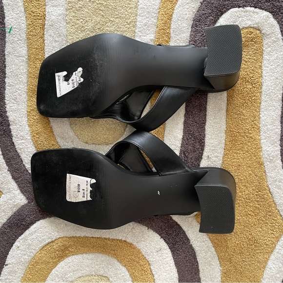 Thong sandal heels - Picture 4 of 4